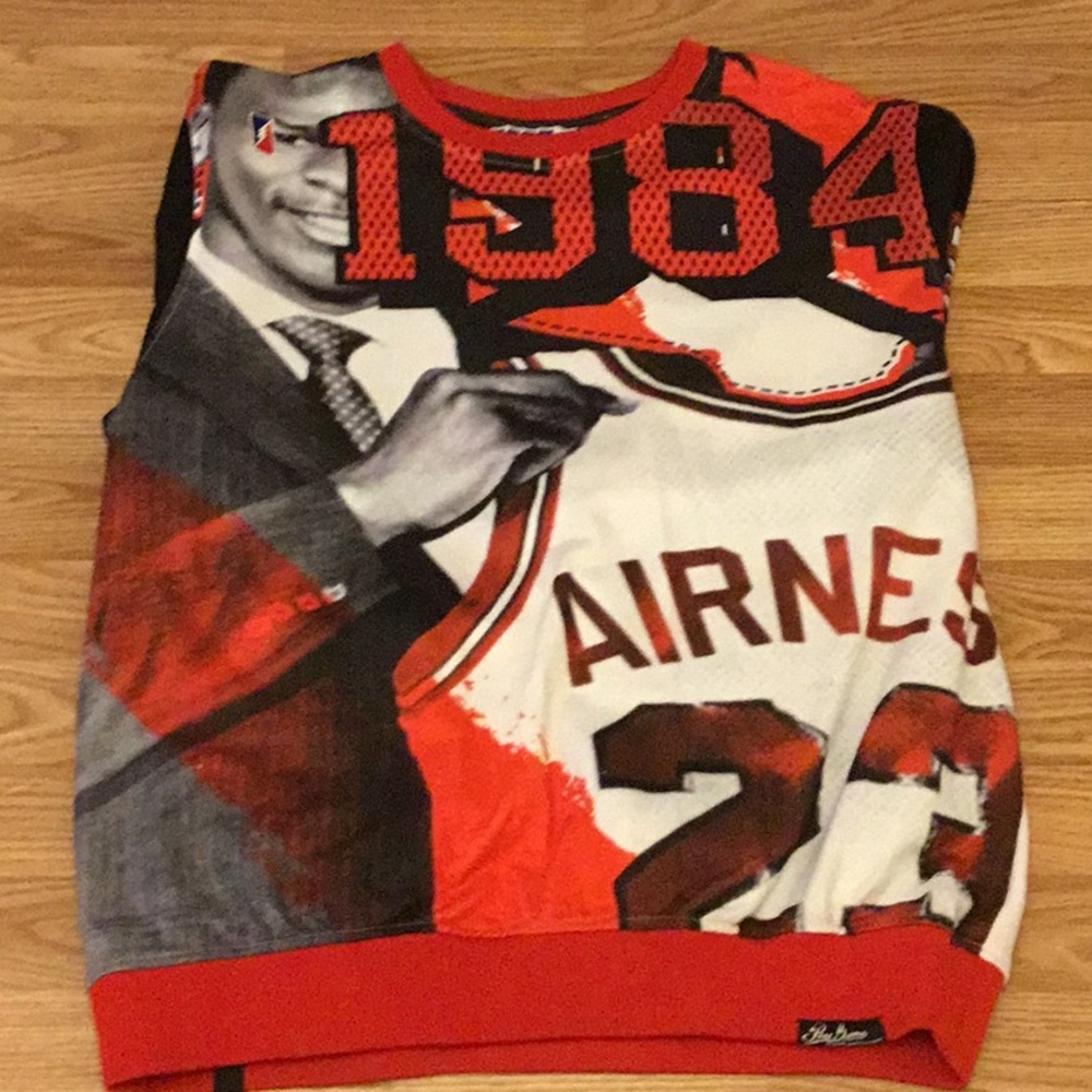 Men’s Michael Jordan Chicago Bulls Sweatshirt!!
